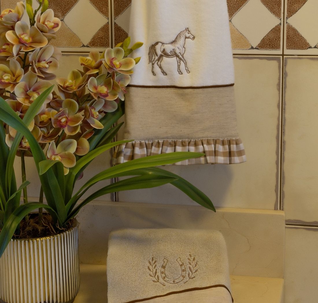 Toalha de Rosto Morada - Cavalo
